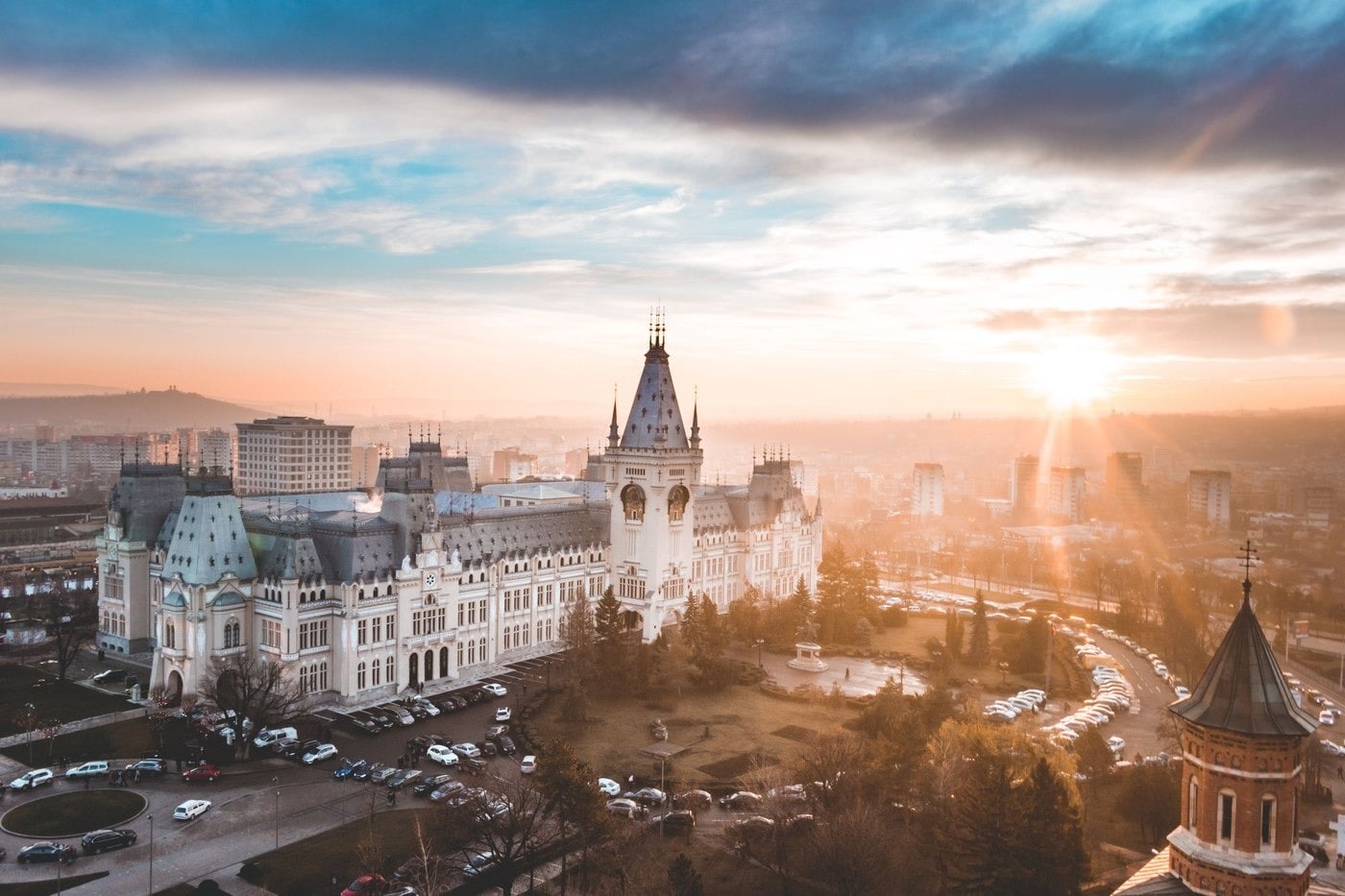 Этимология слов Яссы, Бистрица-Нэсауд, Констанца или Арад.