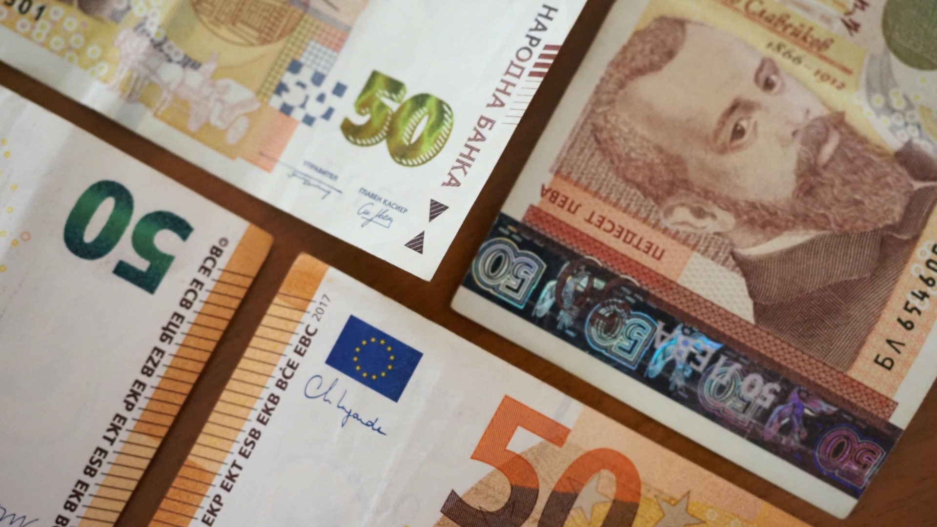 Какая часть левов уже изъята из обращения?