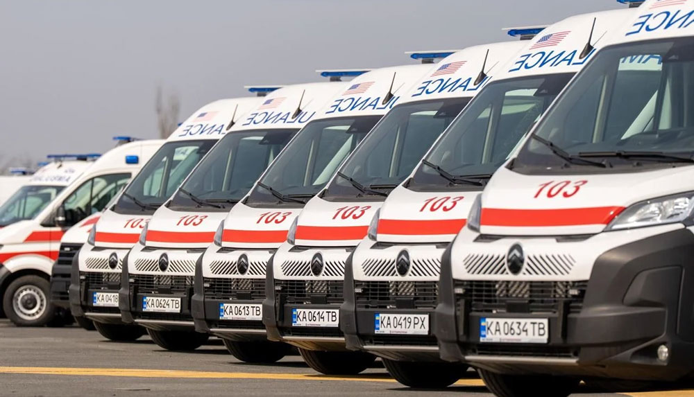 Украина получила 25 реанимобилей для усиления системы экстренной медицинской помощи