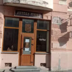 Из-за новых правил: в Черновцах внезапно приостановили ремонт аптеки-музея