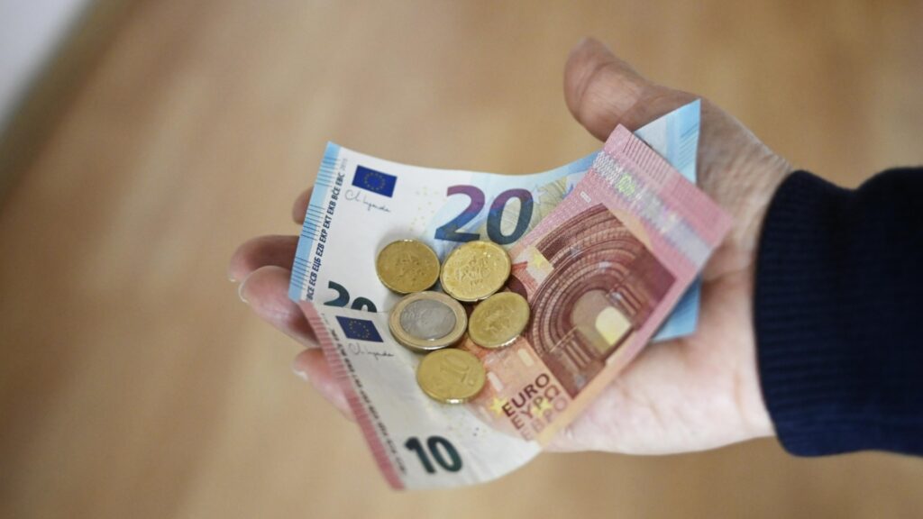 Инфляция за второй месяц с евро: Экспресс-данные