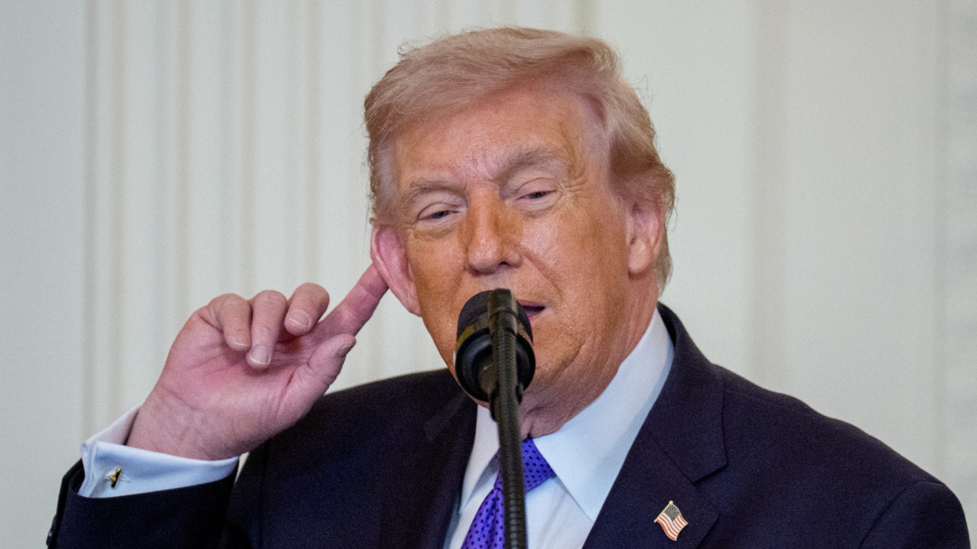 Трамп наказывает Испанию: США разрывают торговые отношения с Мадридом (ВИДЕО)