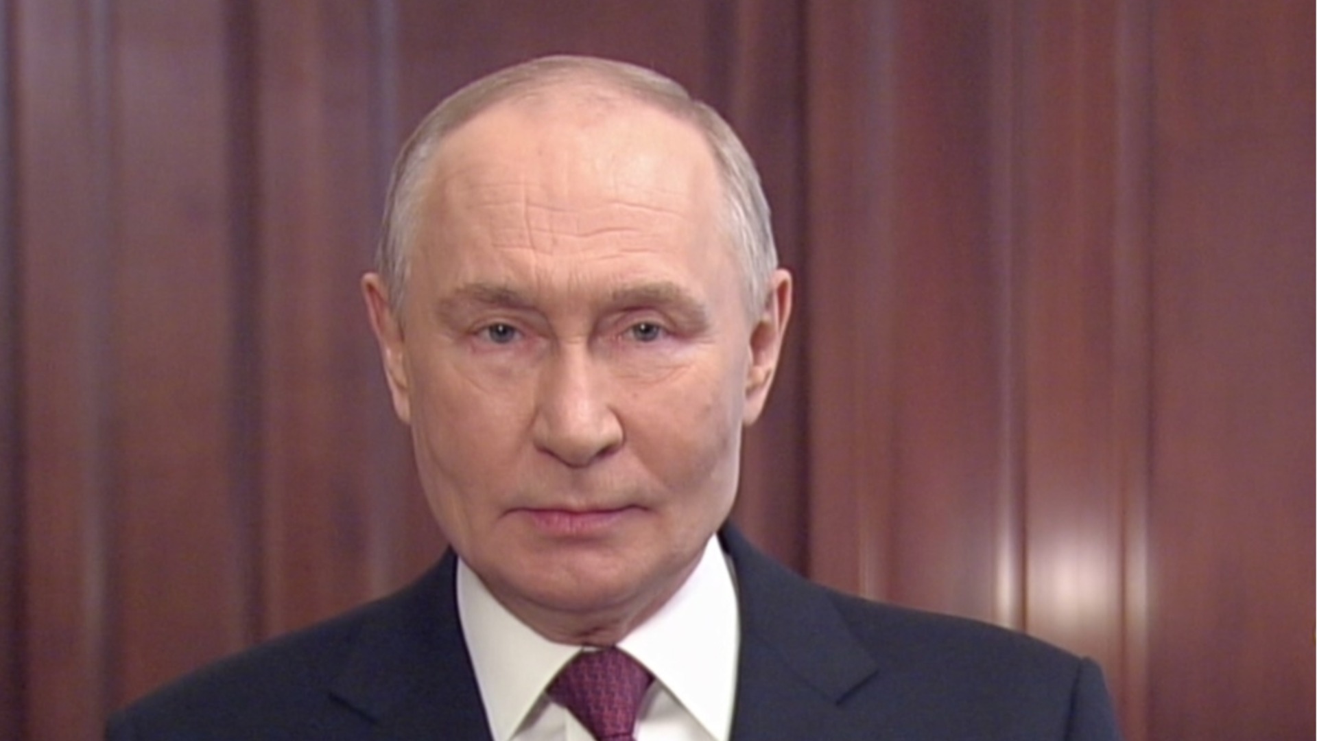 «Давайте не будем ждать, пока нам захлопнут дверь»: Путин потребовал приостановить поставки российского газа в Европу (ВИДЕО)