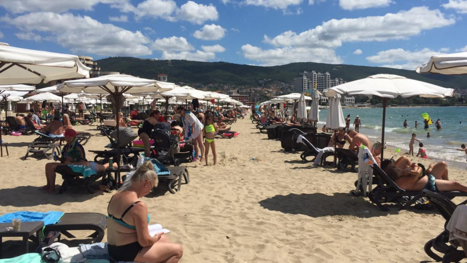 Они сообщают об увеличении количества бронирований на летний сезон в Болгарии.