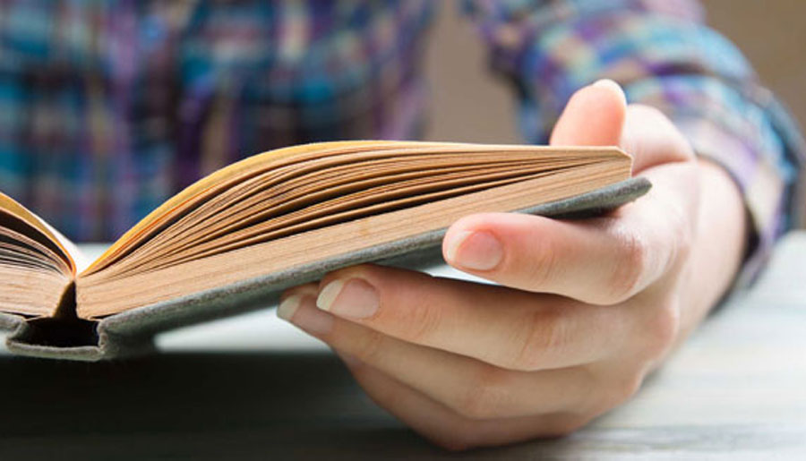 Чтение книг может снизить риск деменции: новое исследование