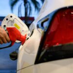 Рыночный шок: цены на бензин в США не наблюдались уже много лет