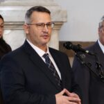 Десятки тонн просроченных продуктов питания на складе в Хасково, министр Христанов спрашивает, есть ли связь с Брендо (ВИДЕО)