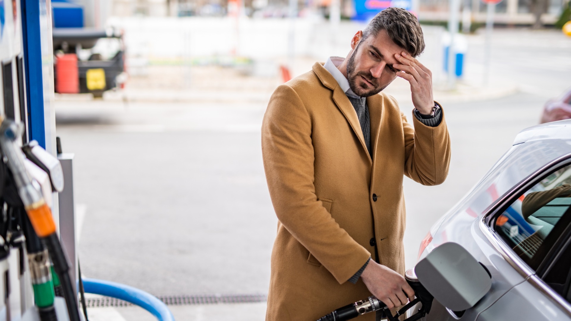 Топливный кризис на Балканах: ограничение количества, снижение НДС и туризм в Болгарию за дешевым бензином