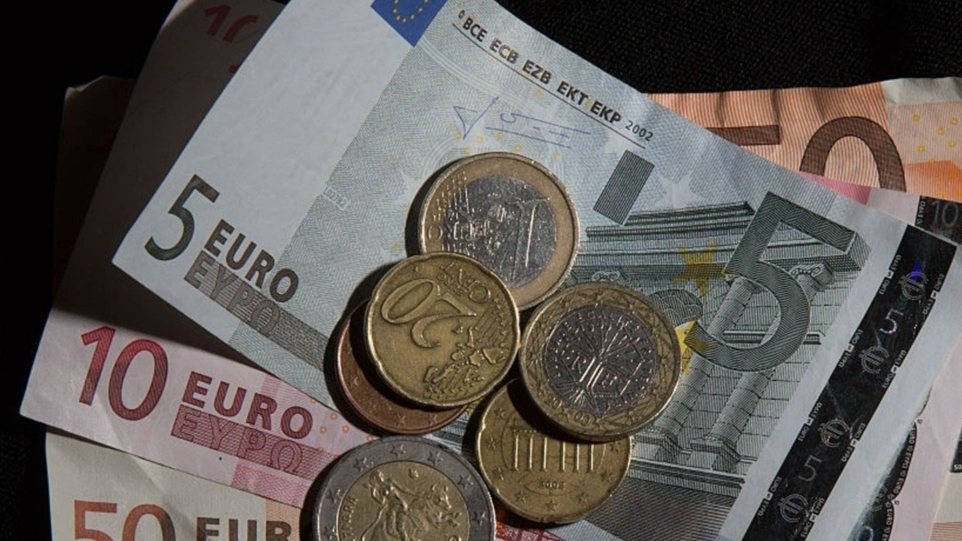 Евро взял новое направление