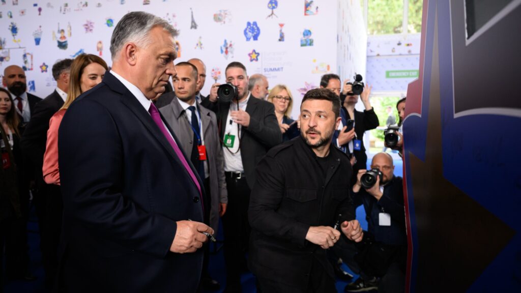 Орбан с новым ударом по Украине - перекрывает ей газ, пока российская нефть снова не пойдет в Венгрию (ВИДЕО)