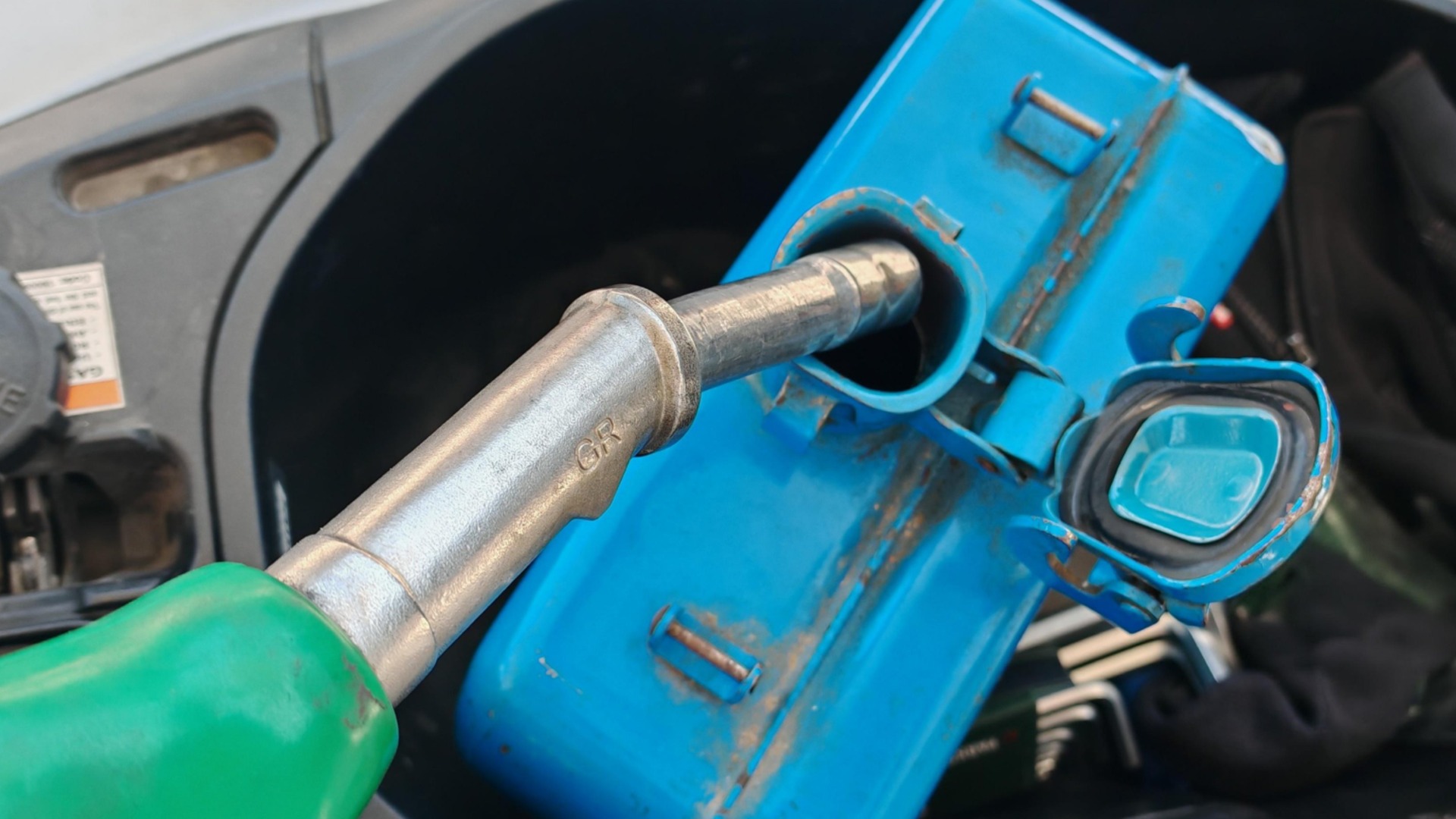 Цена на бензин в Сербии выросла