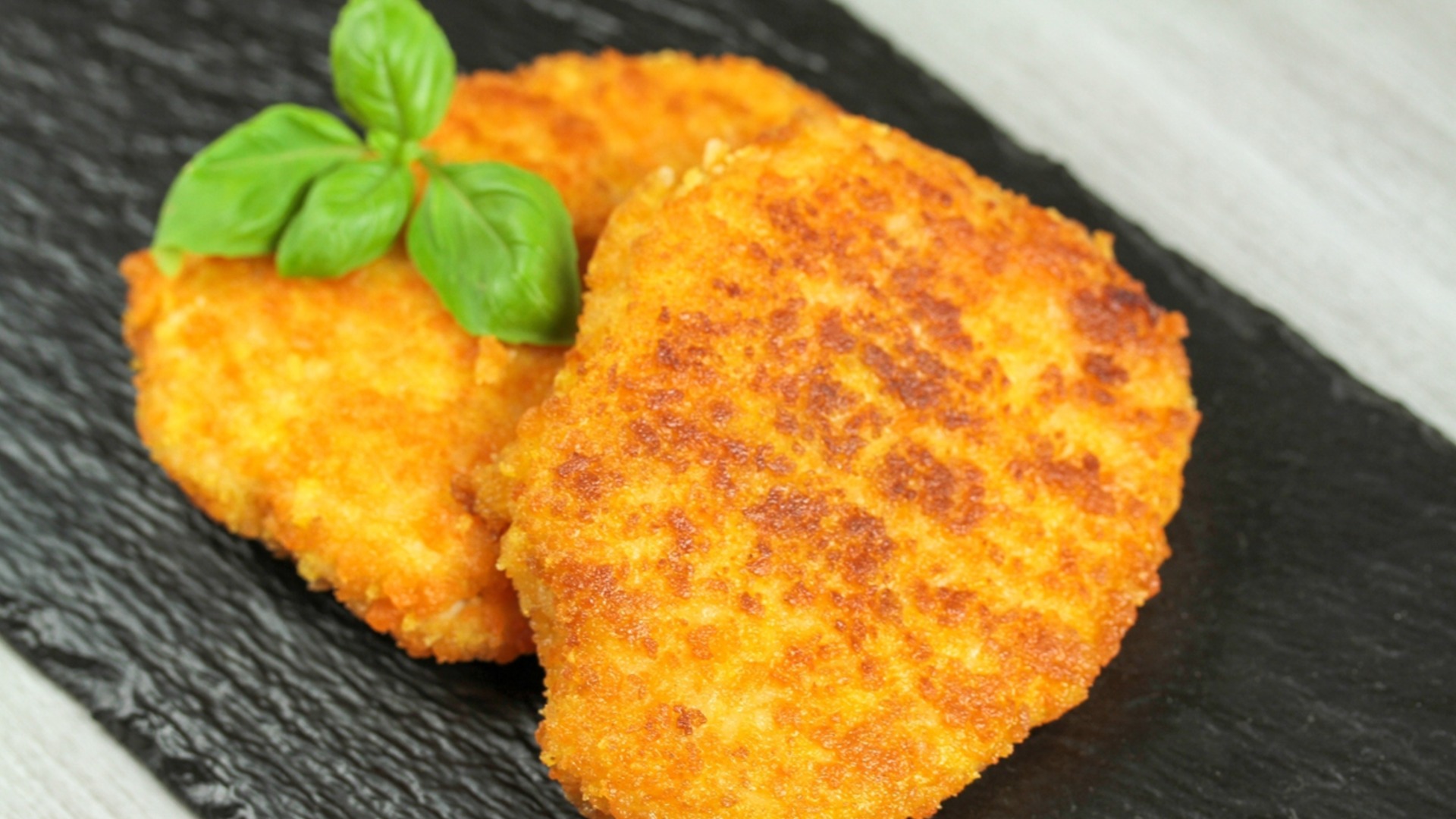 Какие хитрости помогут нам не поджечь панировку