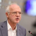 «Давайте не будем себя баловать»: Бизнес и профсоюзы с обвинениями в том, что кабинет министров разжигает инфляцию