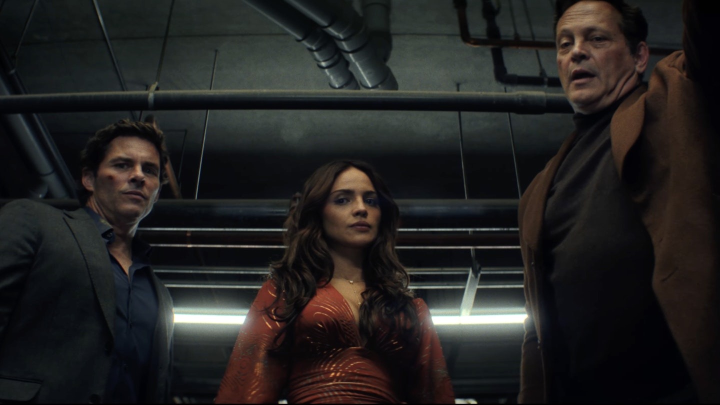 «Майк, Ник, Ник и Элис» — это хаос, гангстеры и путешествия во времени в одной из самых безумных комедий весны.