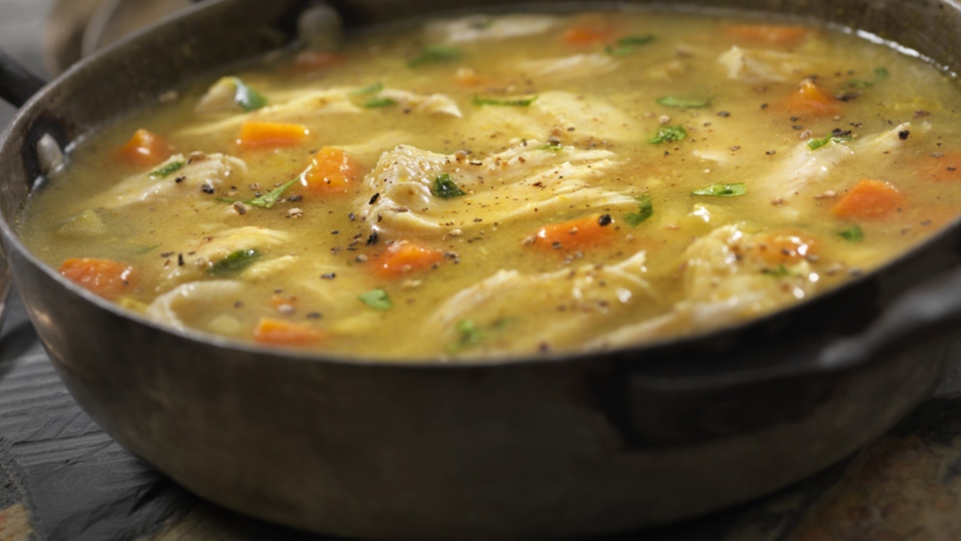 Как приготовить идеальный суп: простой трюк, который является секретом опытных поваров