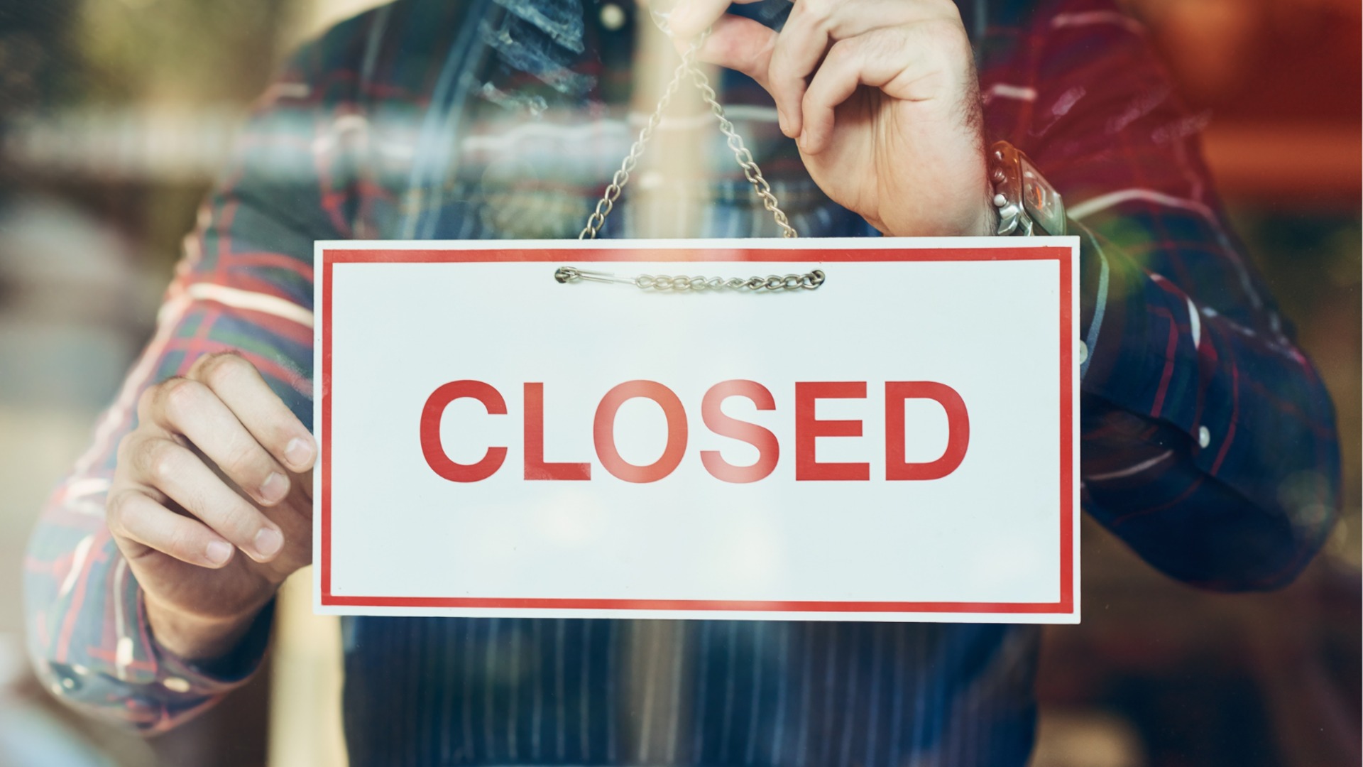 Из-за серьезных нарушений: закрыли две гостиницы и заведение в Боровце, Софии и Бургасе.