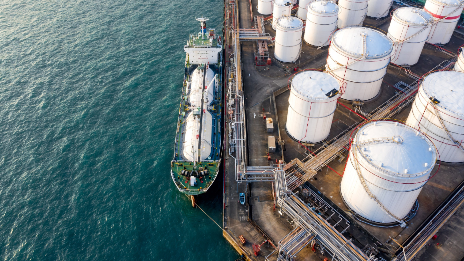 Впервые за 7 лет: Индия купила нефть у Ирана