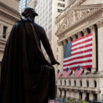 Расследование, зарабатывает ли Трамп и его окружение миллиарды на войне в Иране путем мошенничества: об этом попросила любимая газета президента США