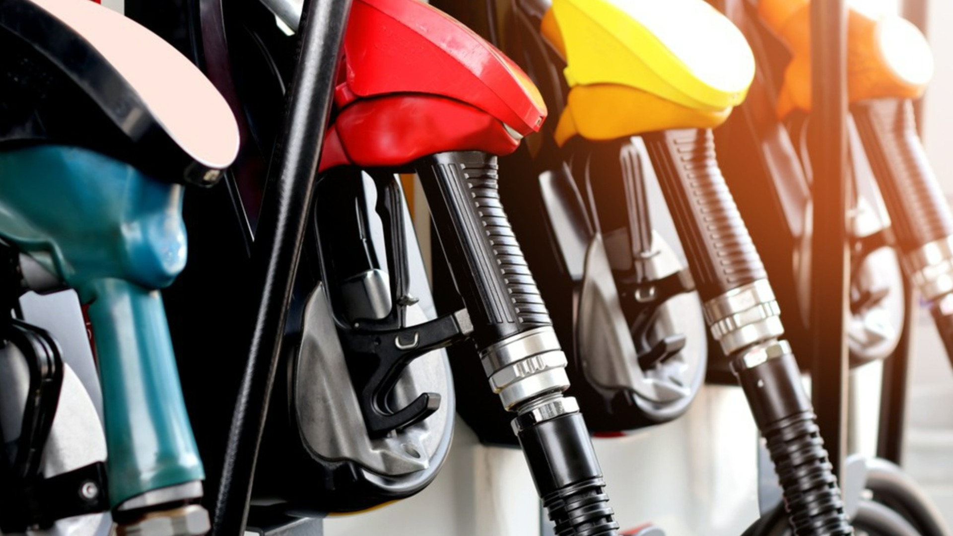 Италия продлила действие сниженных акцизов на топливо