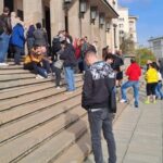 Перед НББ образовались очереди из-за новой коллекционной монеты