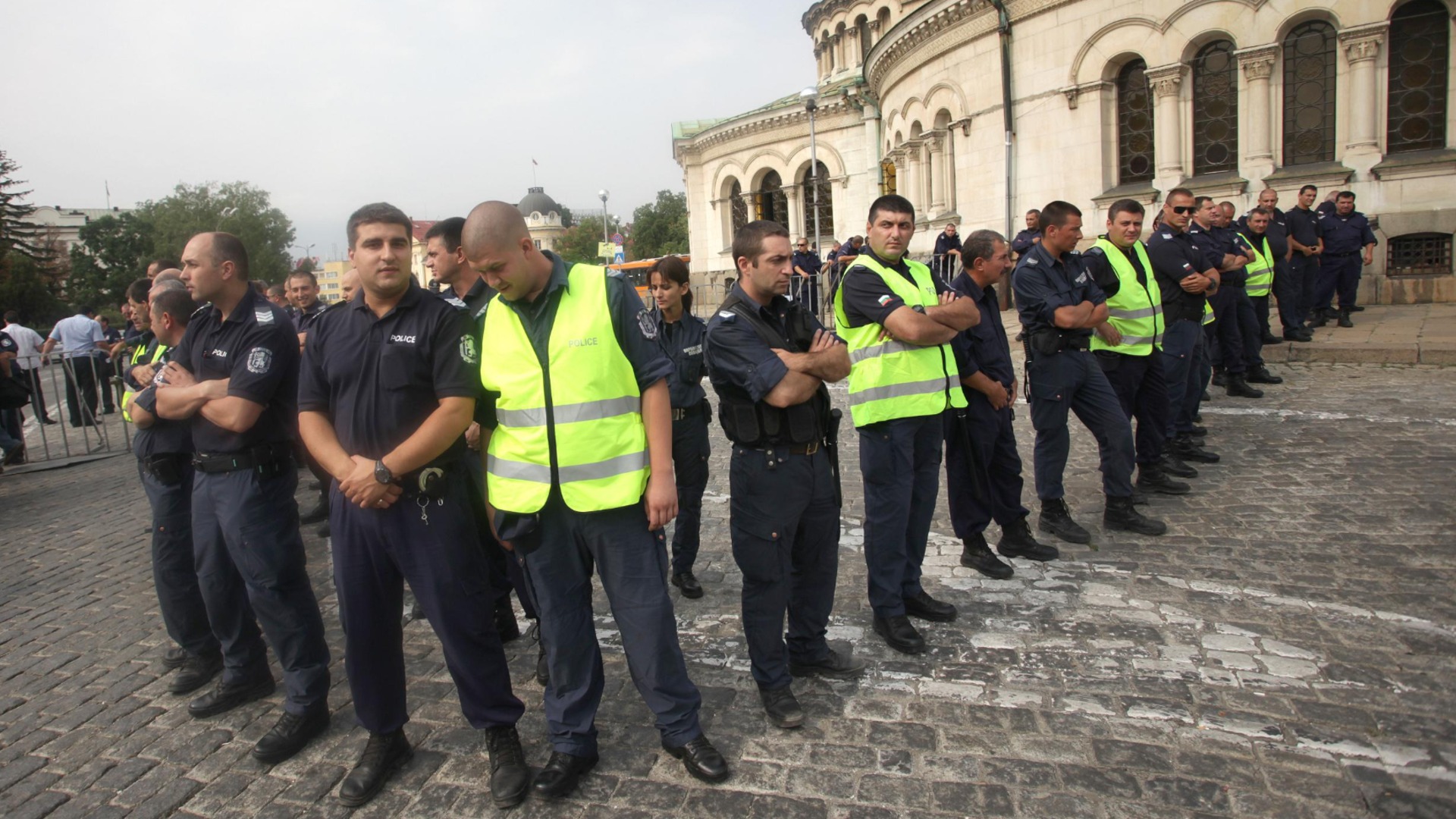 Кабинет Радева сократит деньги прокурорам, судьям и полицейским: анализ IPI