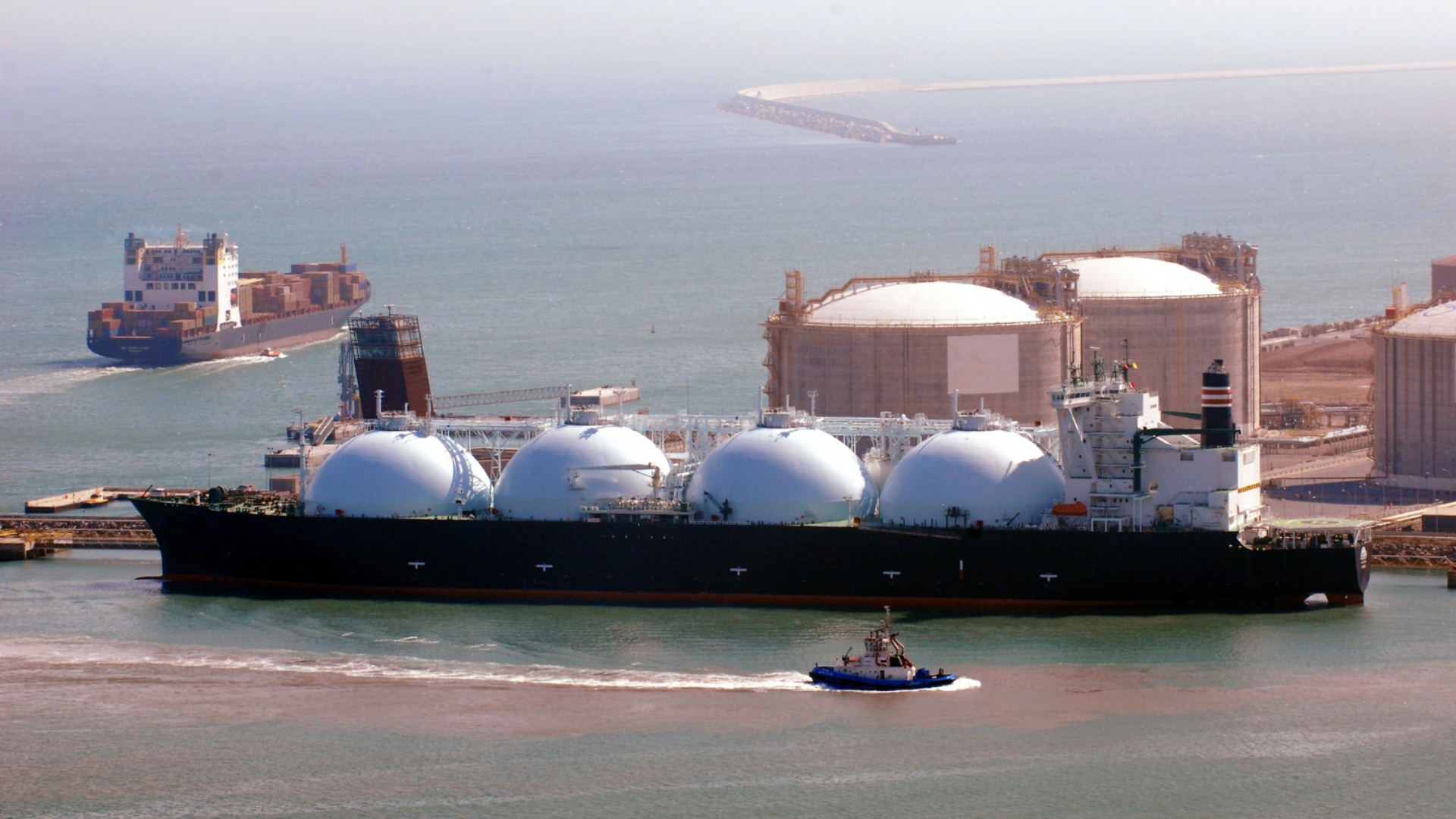 Анализ Reuters: Китай внезапно зарабатывает на российском газе, а Путин остаётся ни с чем