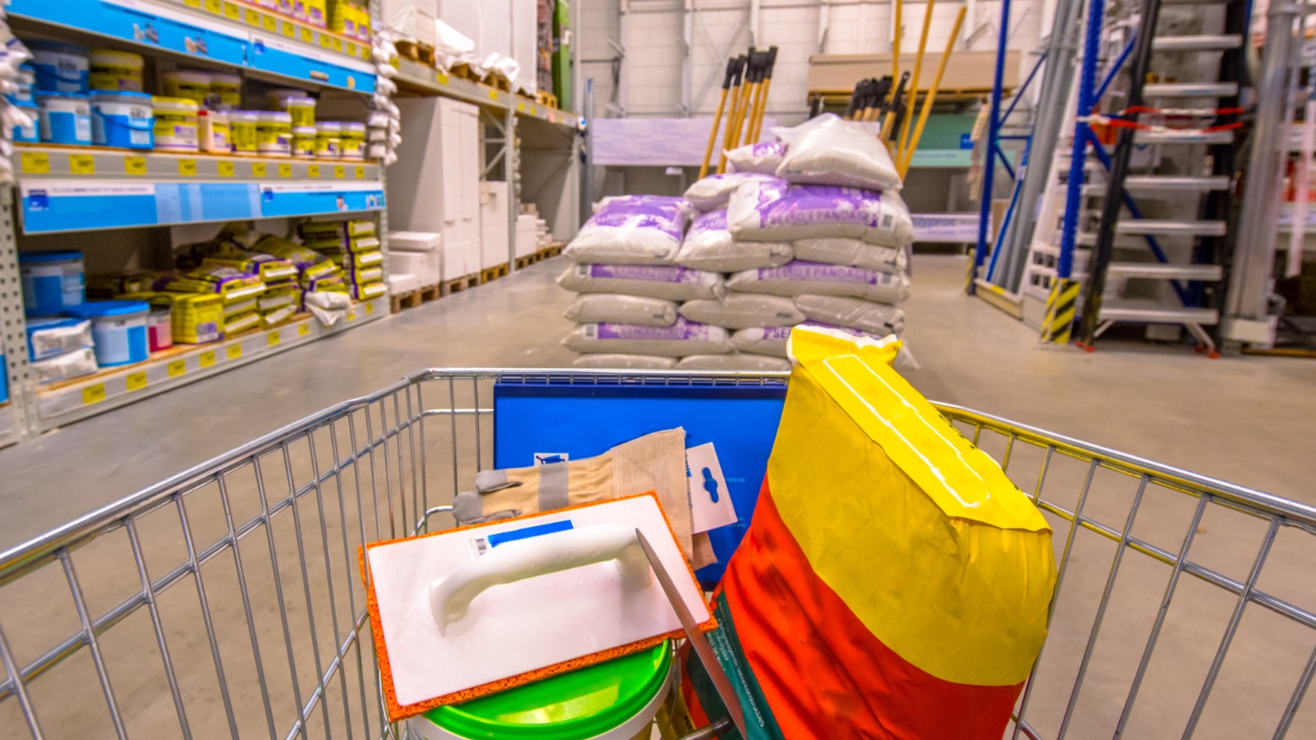 Двойные штрафы, бесплатная раздача документов и быстрая блокировка сайтов нарушителей: Непродовольственные торговцы обвинили государство в произволе