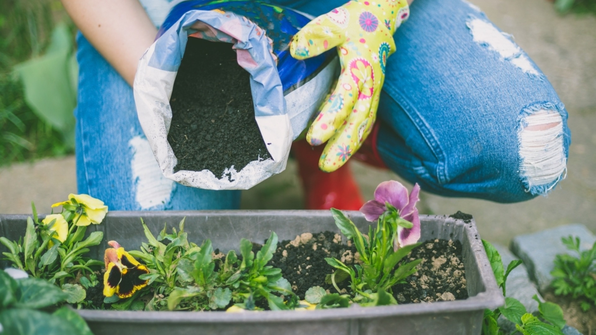 Как долго хранится открытый мешок с почвой?