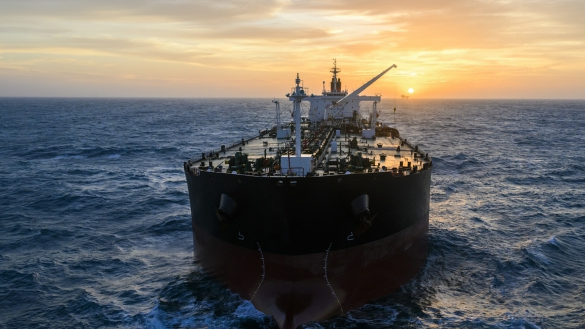 Битва за Ормузский пролив: угрозы Трампа приводят к резкому росту нефти – нас ждет еще один ценовой шок?