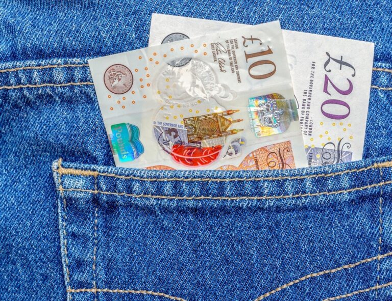 Фунт – Евро. Сколько будет один британский фунт в один евро сегодня, 21 апреля /калькулятор валют/